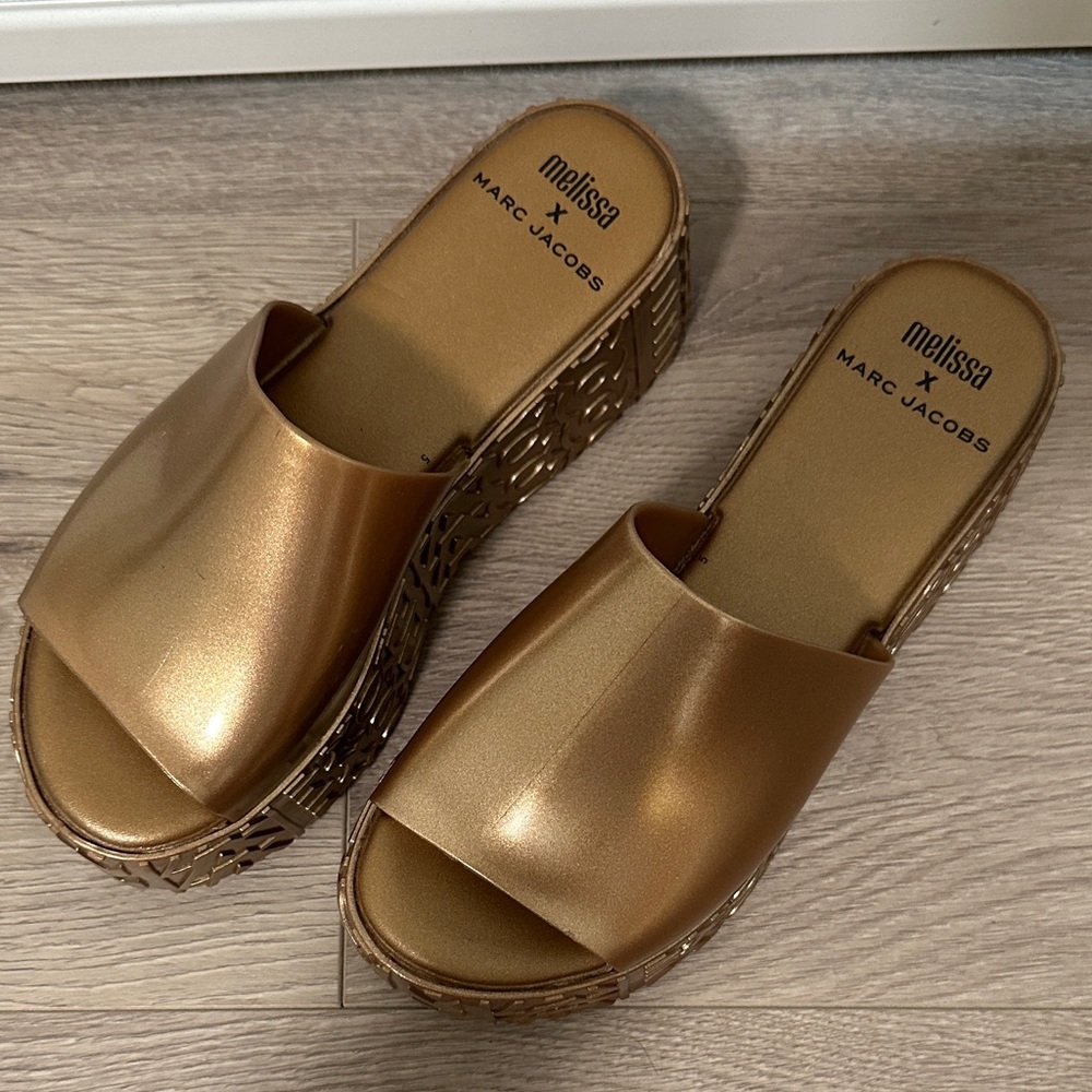 MELISSA x MARC JACOBS Platform - Picture 7 of 12